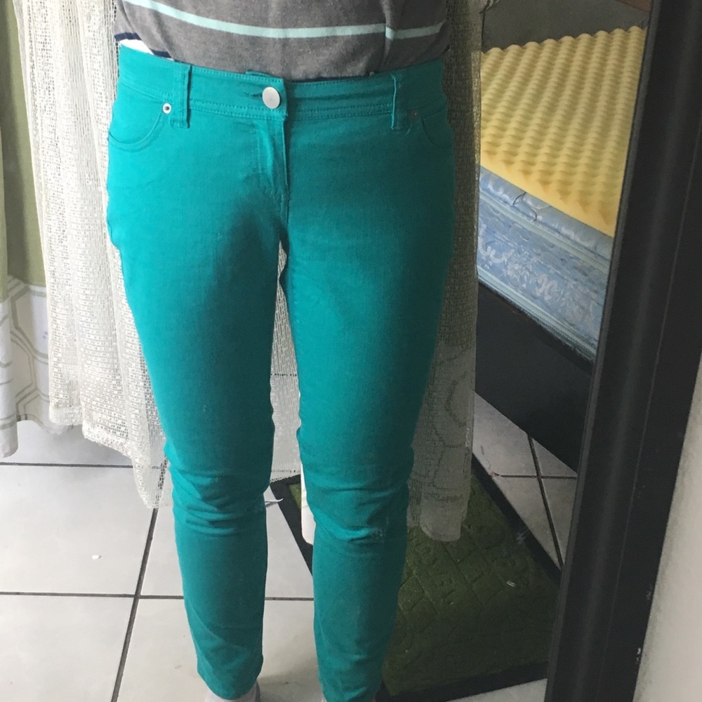 NWOT INC Jeans